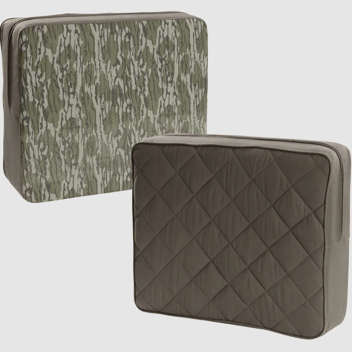 Drake Gun Dog Landing Zone Premium Canvas Dog Couch Green Timber