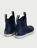HUK Rogue Wave Naval Academy Size 9